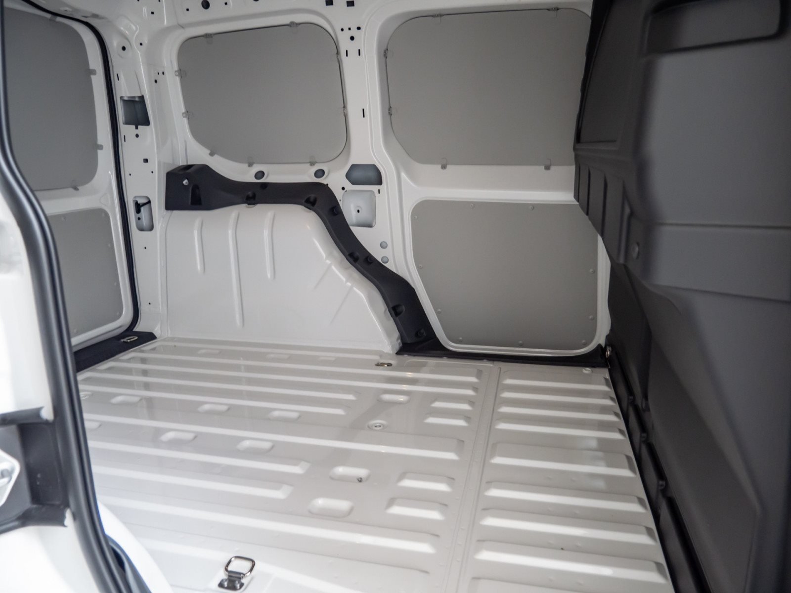 NFZ Caddy Cargo Motor: 1.5 l TSI EU6 85 kW Getriebe: 6-Gang-Schaltgetriebe Radstand: 2755 mm