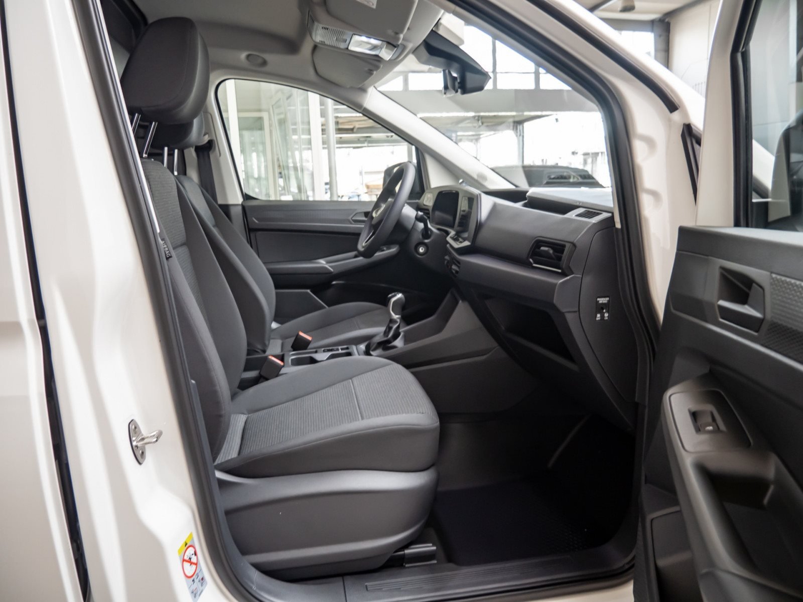 NFZ Caddy Cargo Motor: 1.5 l TSI EU6 85 kW Getriebe: 6-Gang-Schaltgetriebe Radstand: 2755 mm