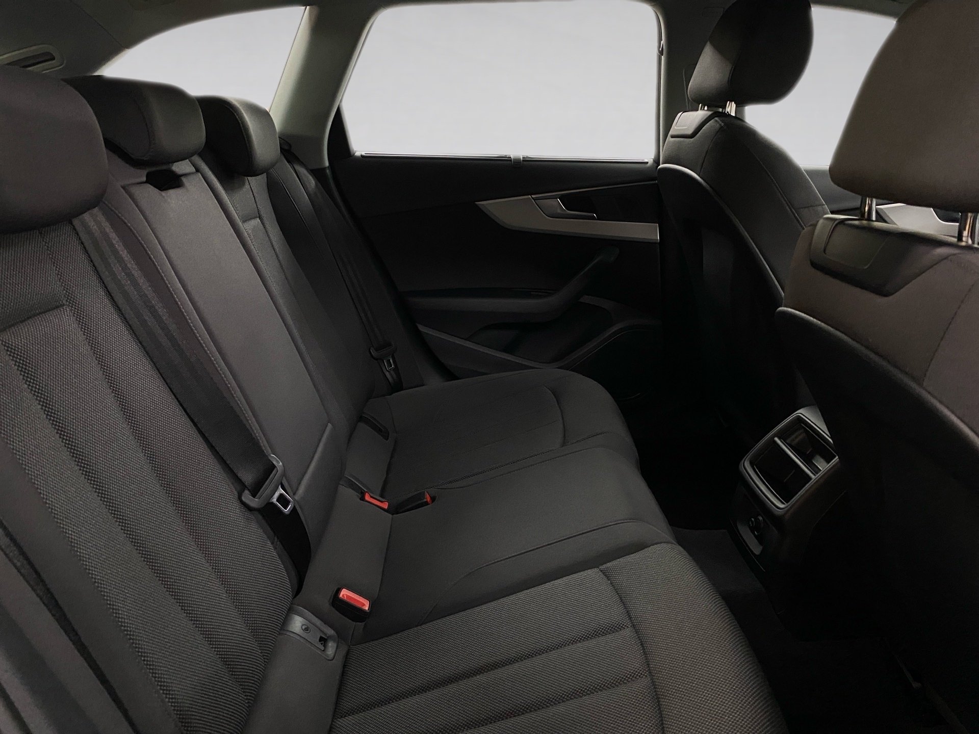 A4 Avant 30 TDI Rückfahrkamera Navi plus AUT LM
