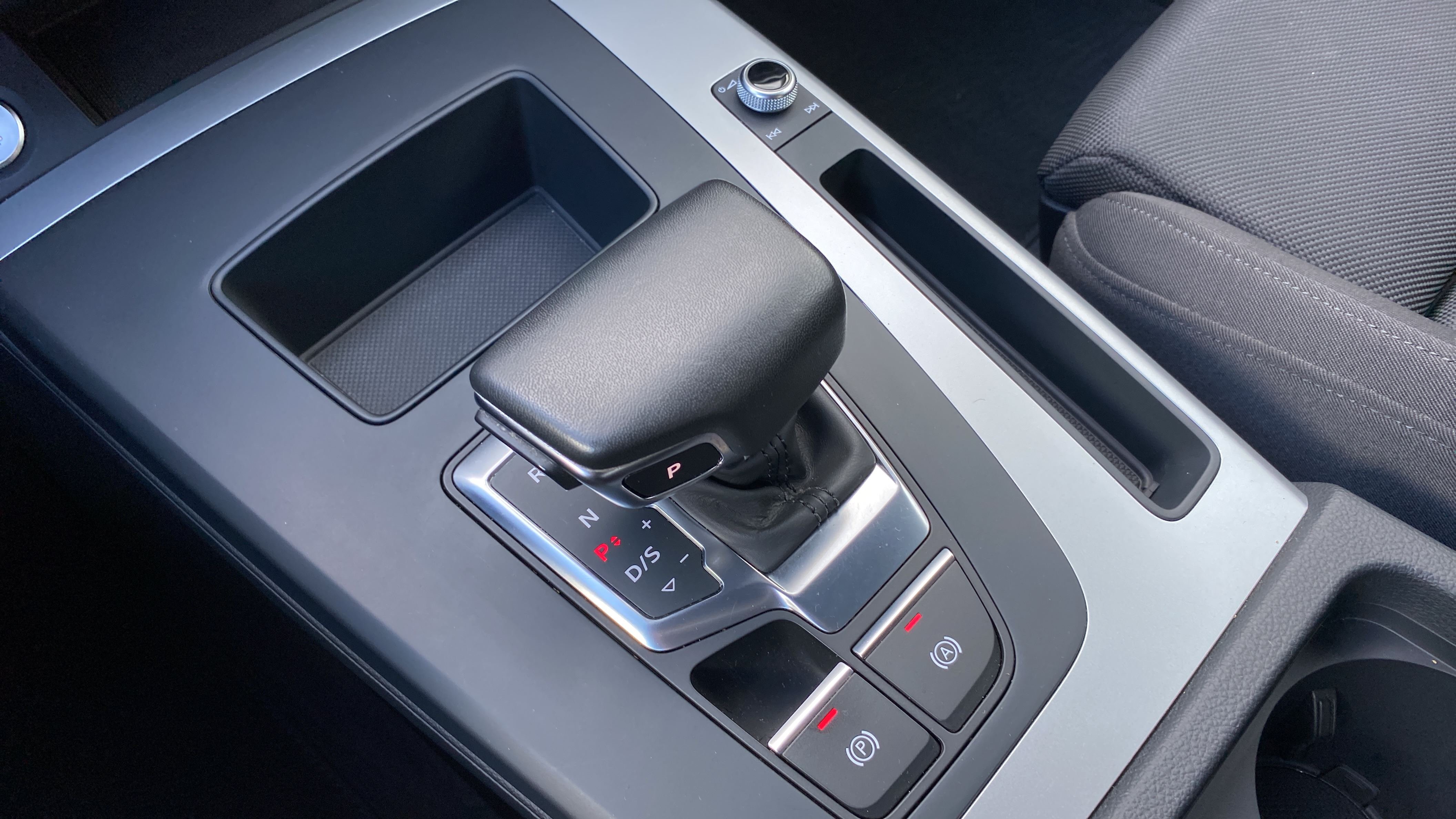 Q5 50 TFSI e quattro S line Luftfederung AHK AHK