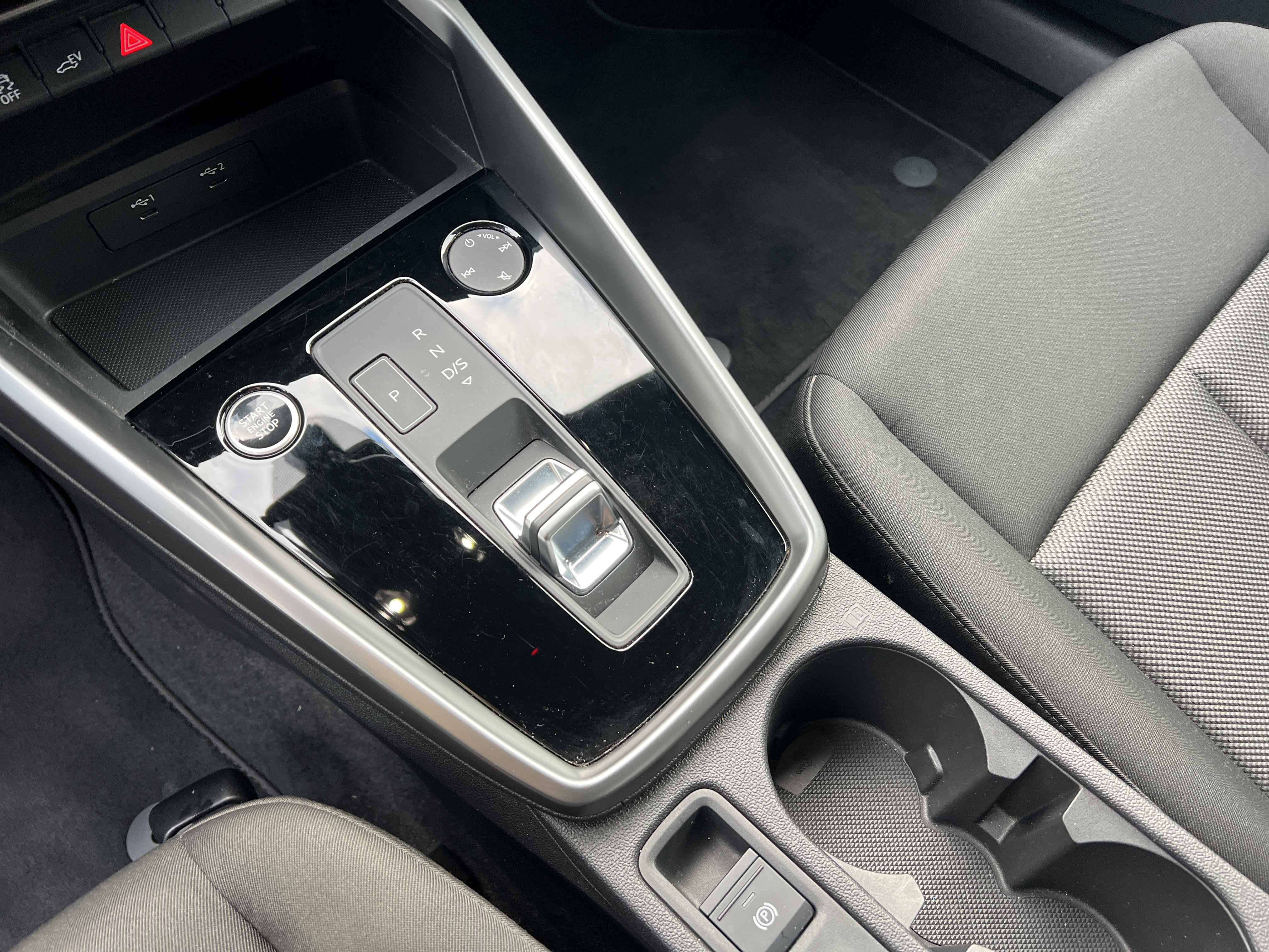 A3 Sportback 40 TFSI e Navigation Smartphone-Interface AHK ACC RKF