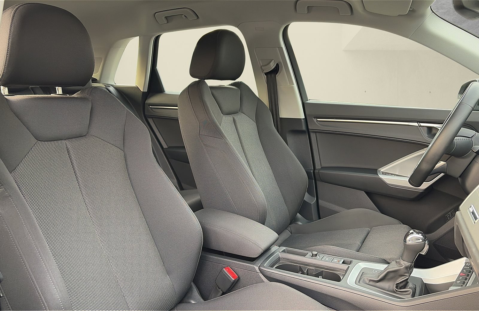 Q3 45 TFSI e AHK Rückfahrkamera LED 2xKlima AHK