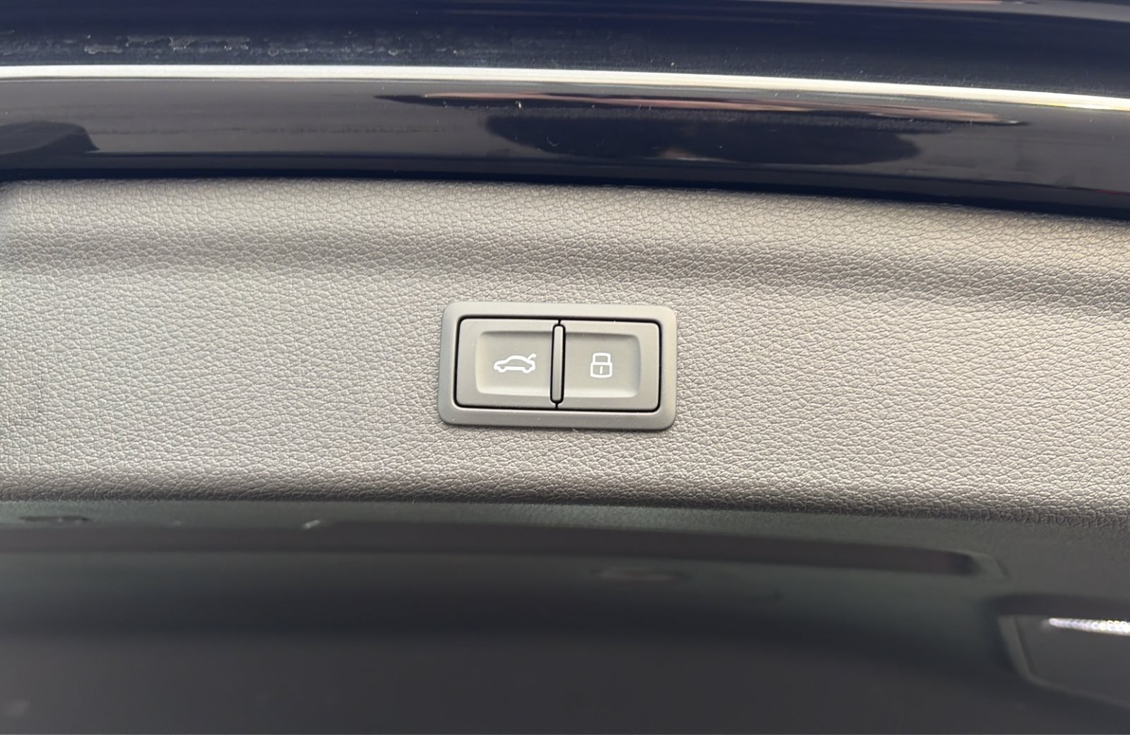 Q3 45 TFSI e AHK Rückfahrkamera LED 2xKlima AHK