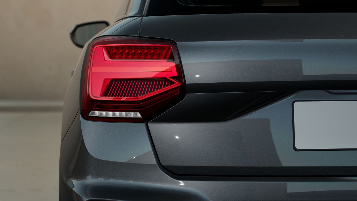 Q2 35 TFSI AHK Pano S line AUT Kam. KlimaA LED