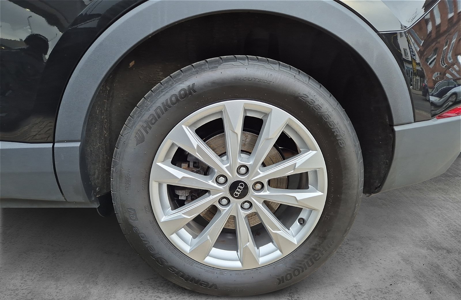 Q3 45 TFSI e AHK Navi S line 2xKlima AHK AUT LED