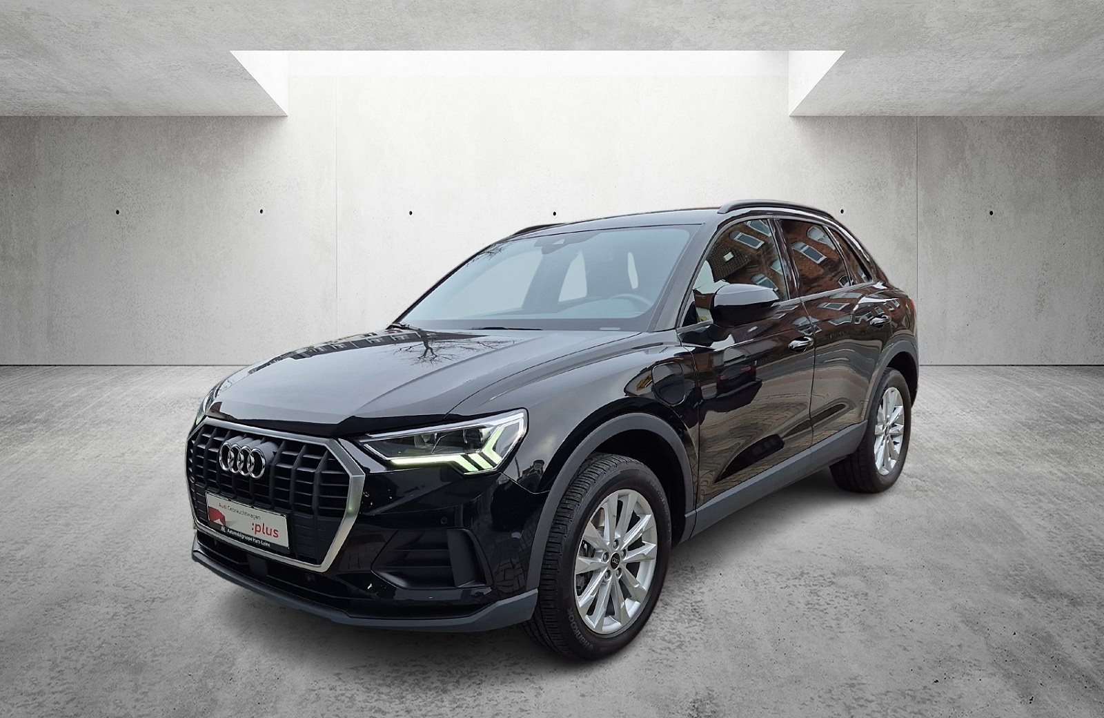 Q3 45 TFSI e AHK Navi S line 2xKlima AHK AUT LED