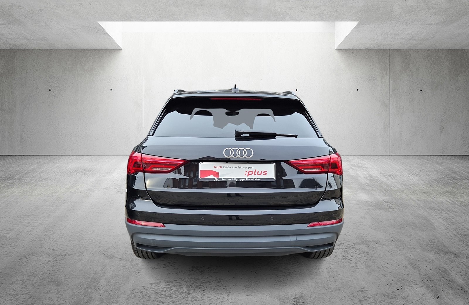 Q3 45 TFSI e AHK Navi S line 2xKlima AHK AUT LED