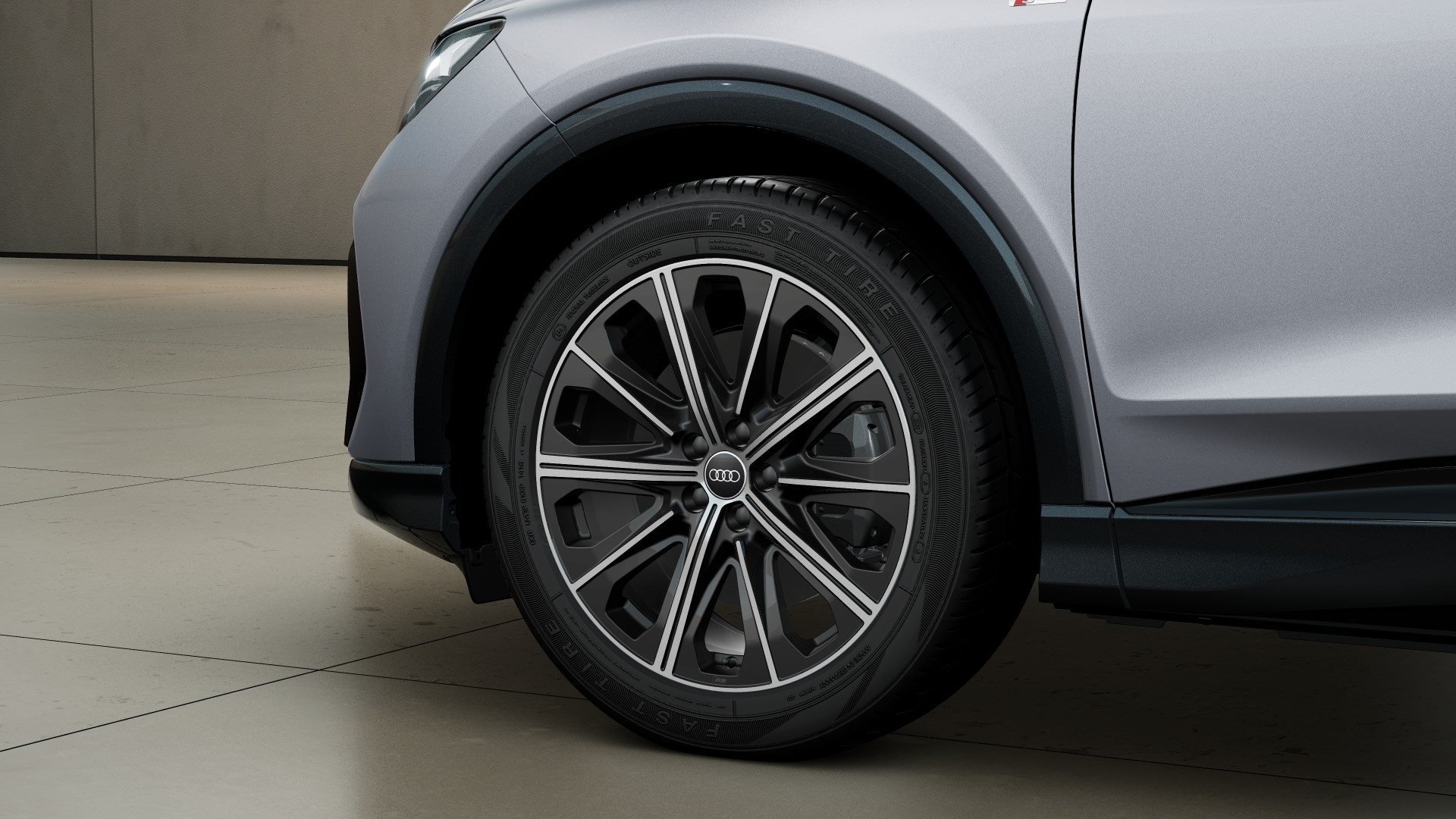 Q4 e-tron 45 e-tron S line AHK ACC AHK AUT Kam.