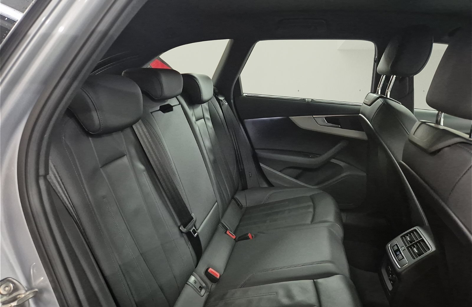 A4 Avant 40 TDI quattro advanced AHK Smartphone Interface