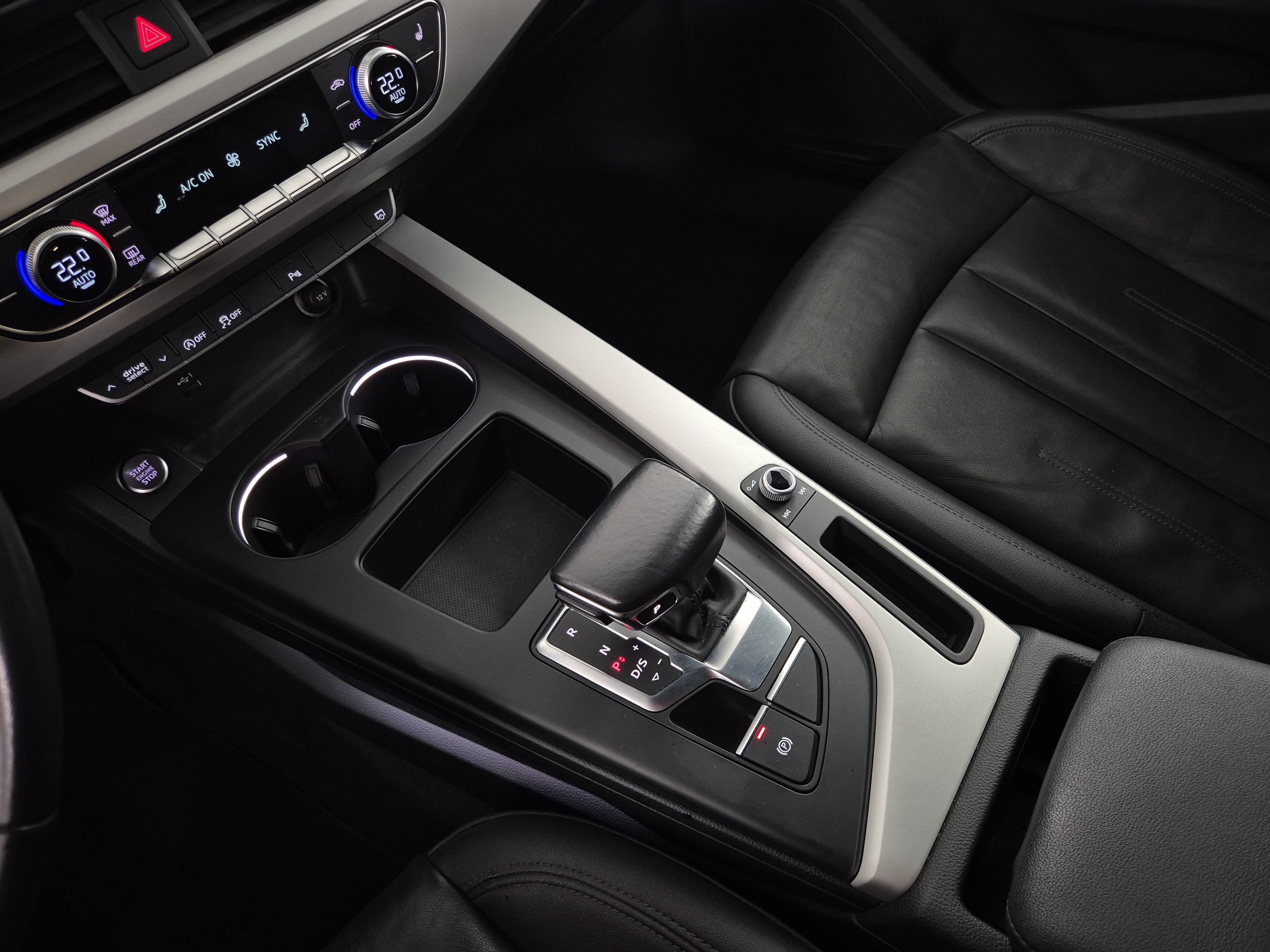 A4 Avant 40 TDI quattro advanced AHK Smartphone Interface