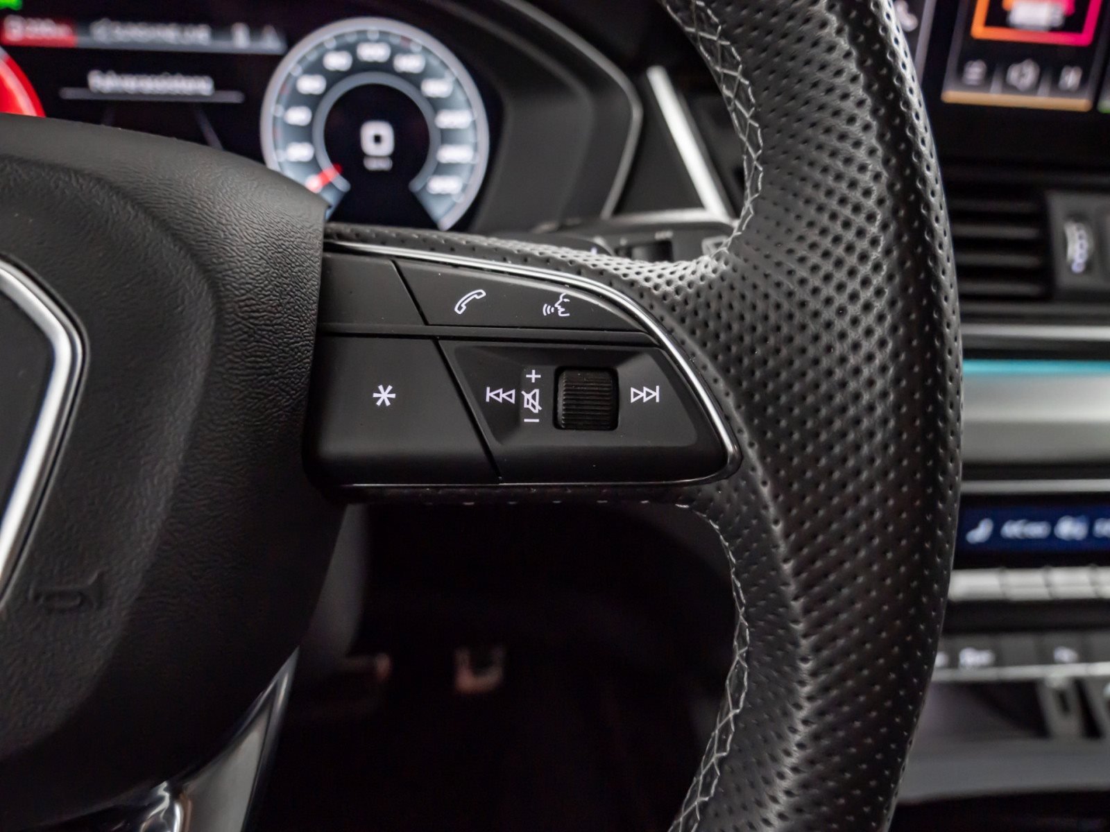 SQ5 Sportback 3.0 TDI quattro AHK Matrix LED Smartphone Interface