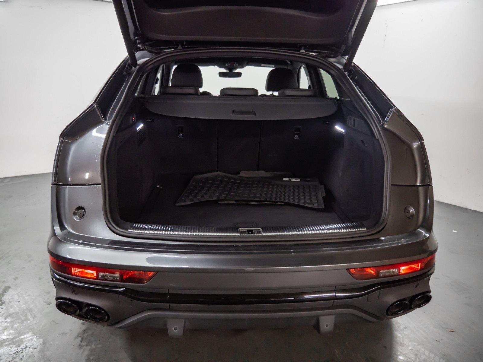 SQ5 Sportback 3.0 TDI quattro AHK Matrix LED Smartphone Interface