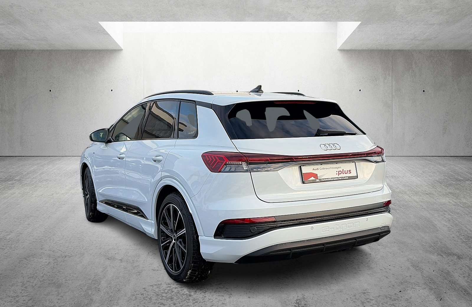 Q4 e-tron 40 e-tron S line AUT KlimaA LED LM PDC