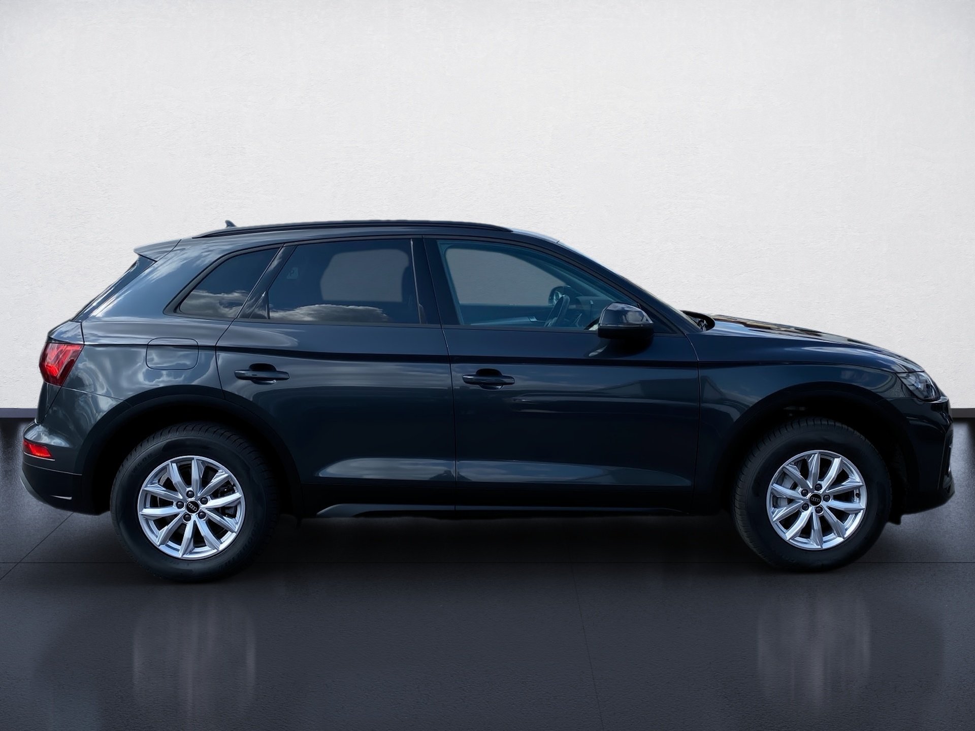 Q5 50 TFSI e quattro AHK Navi Standklima AHK AUT