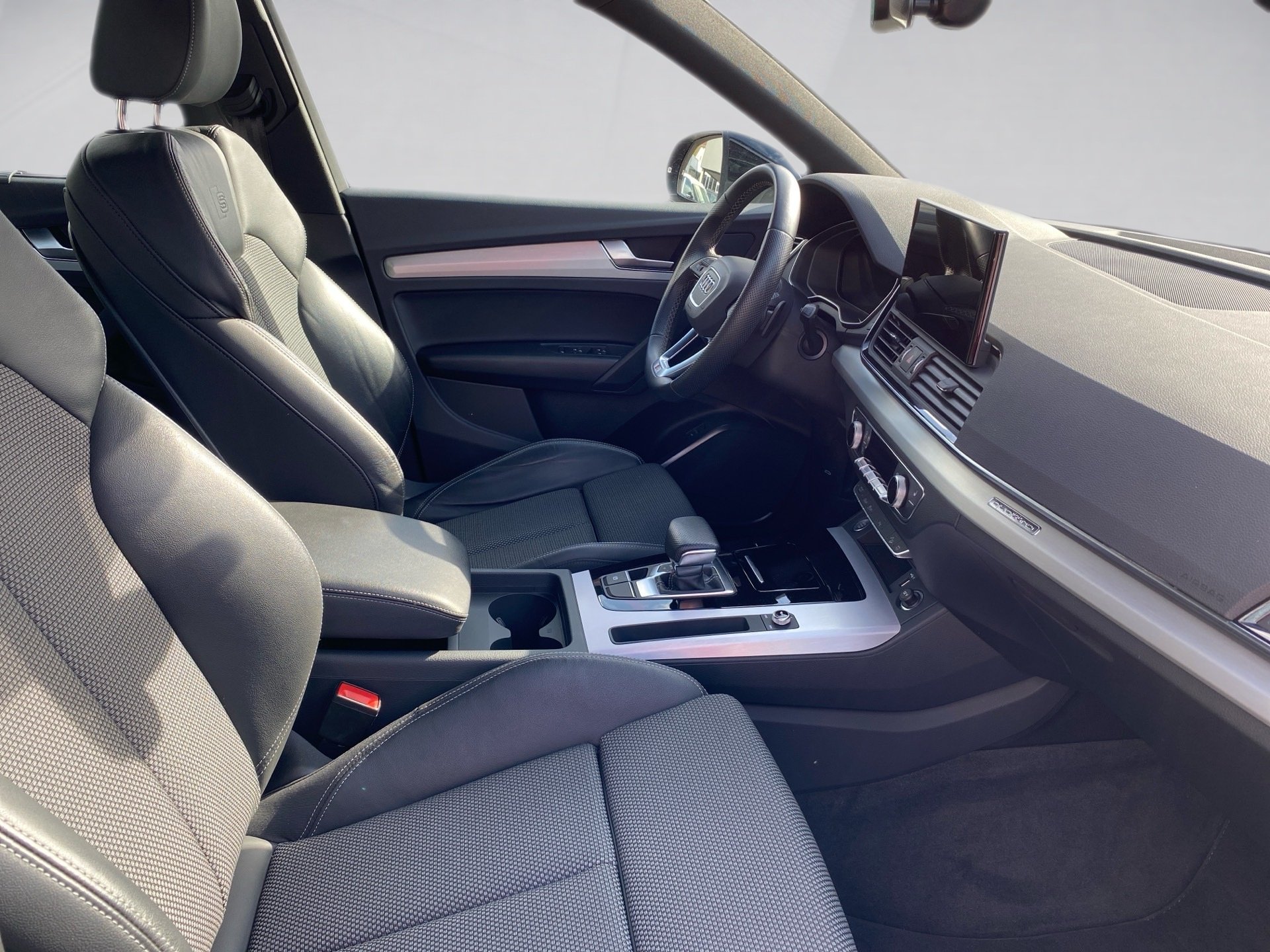 Q5 Sportback 50 TDI quattro AHK Pano AHK AUT LED