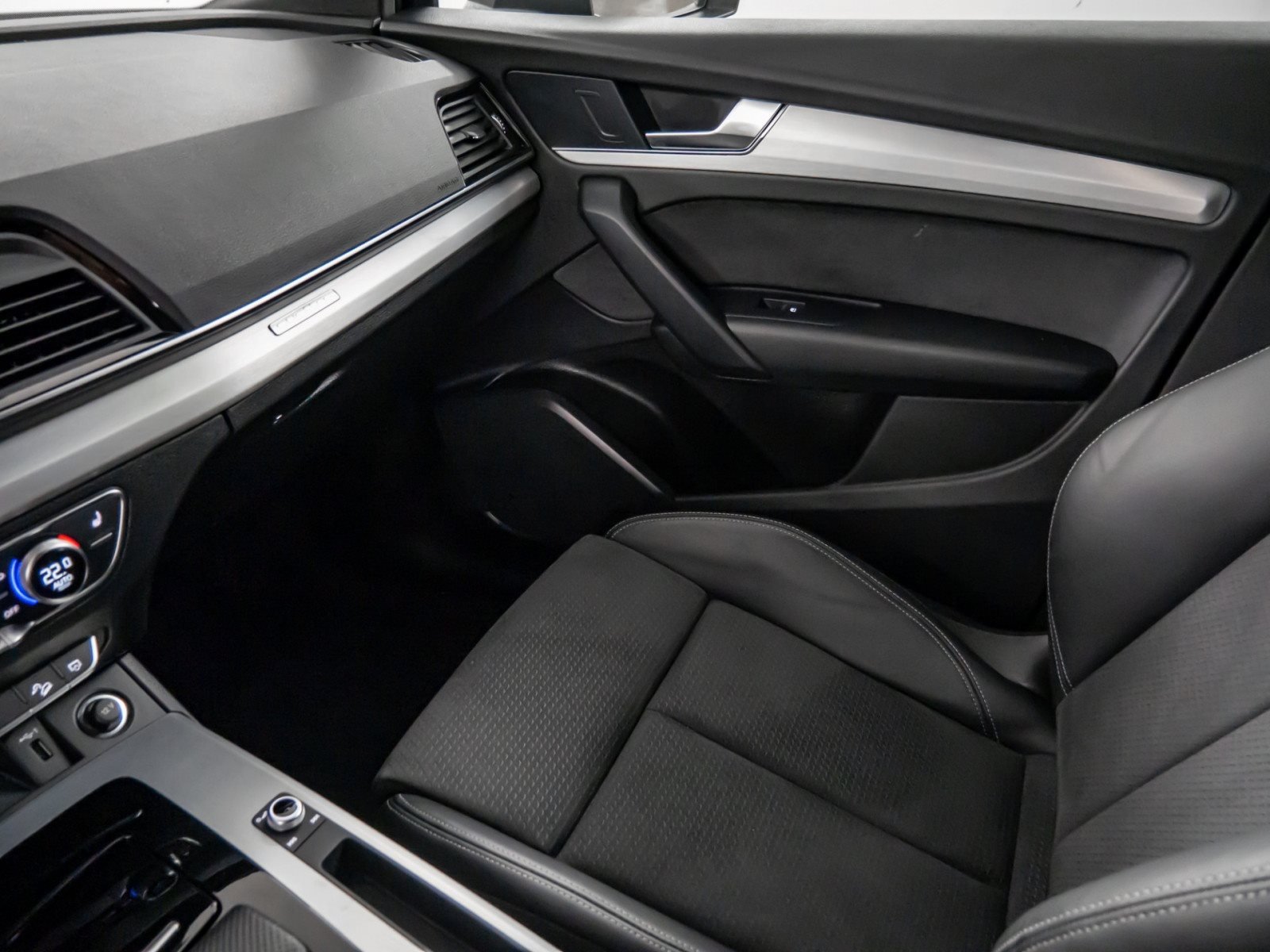 SQ5 TDI quattro AHK Luftfederung ACC AHK AUT LED