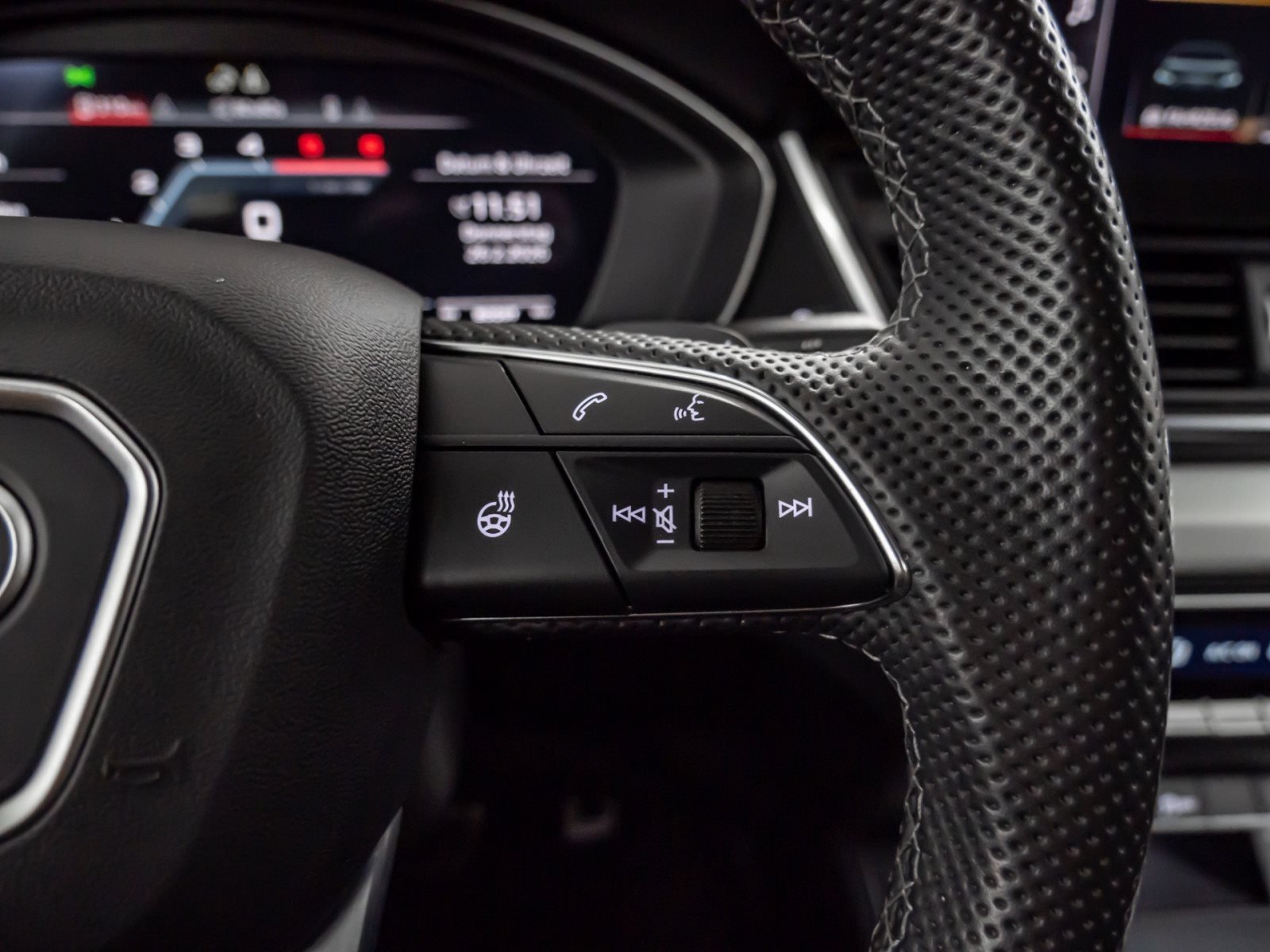 SQ5 TDI quattro AHK Luftfederung ACC AHK AUT LED