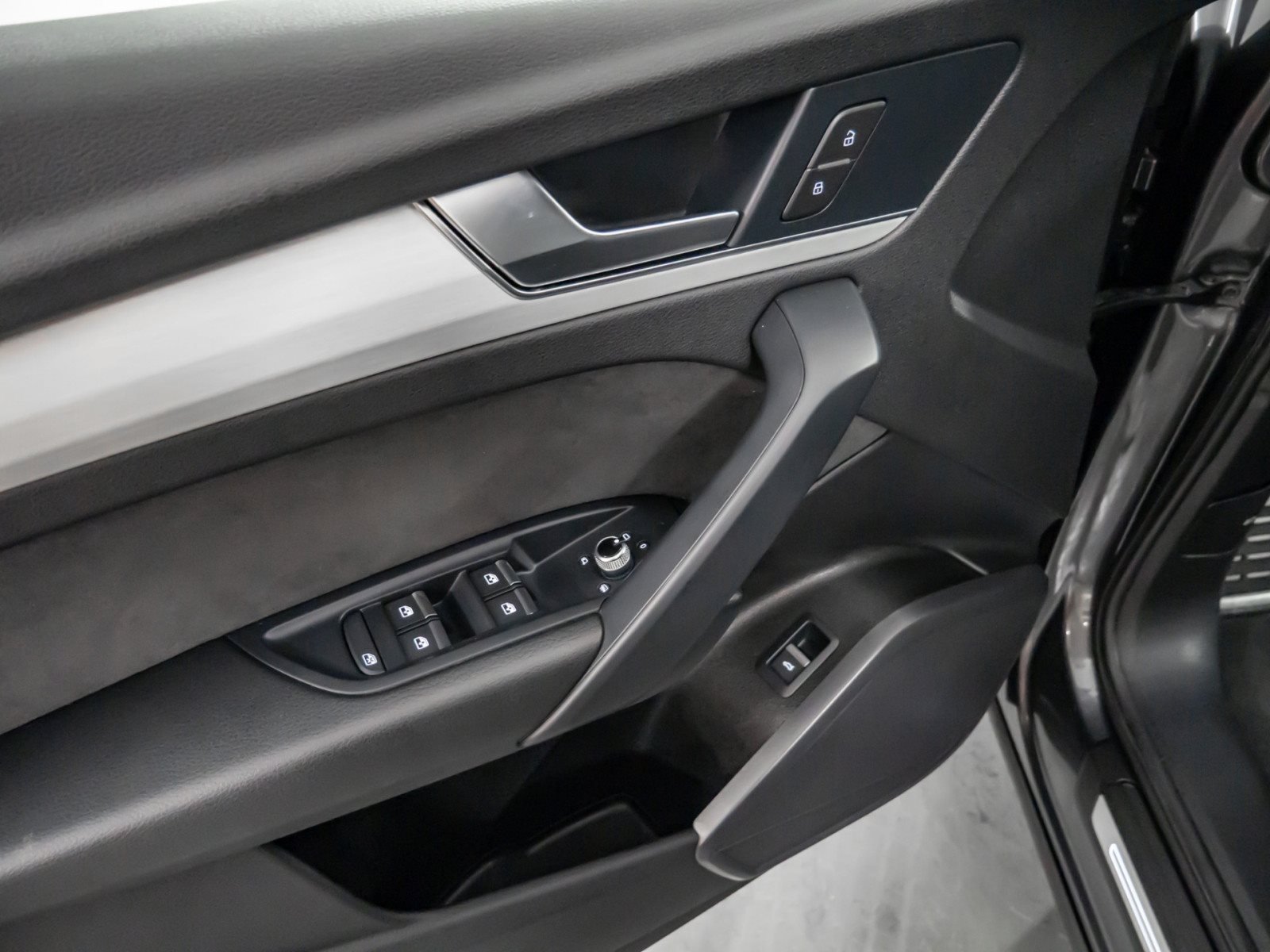 SQ5 TDI quattro AHK Luftfederung ACC AHK AUT LED