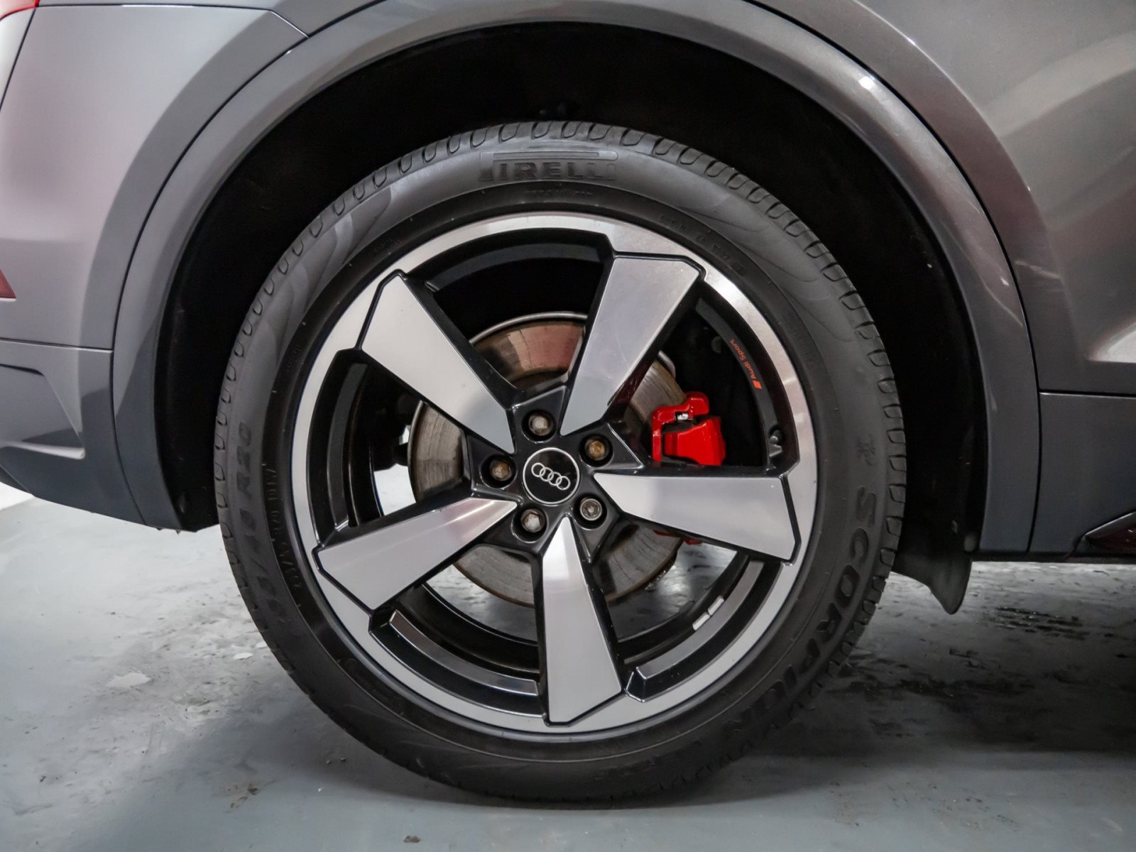 SQ5 TDI quattro AHK Luftfederung ACC AHK AUT LED