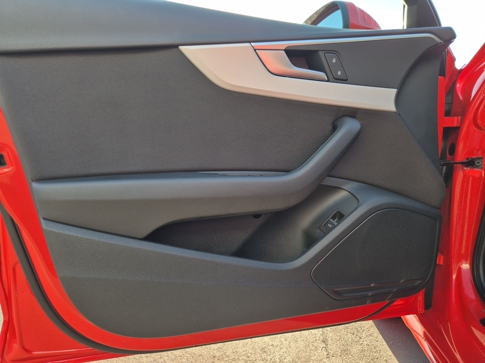 A4 Avant advanced 40 TFSI Standheizung Sportsitze Smartphone-Interface