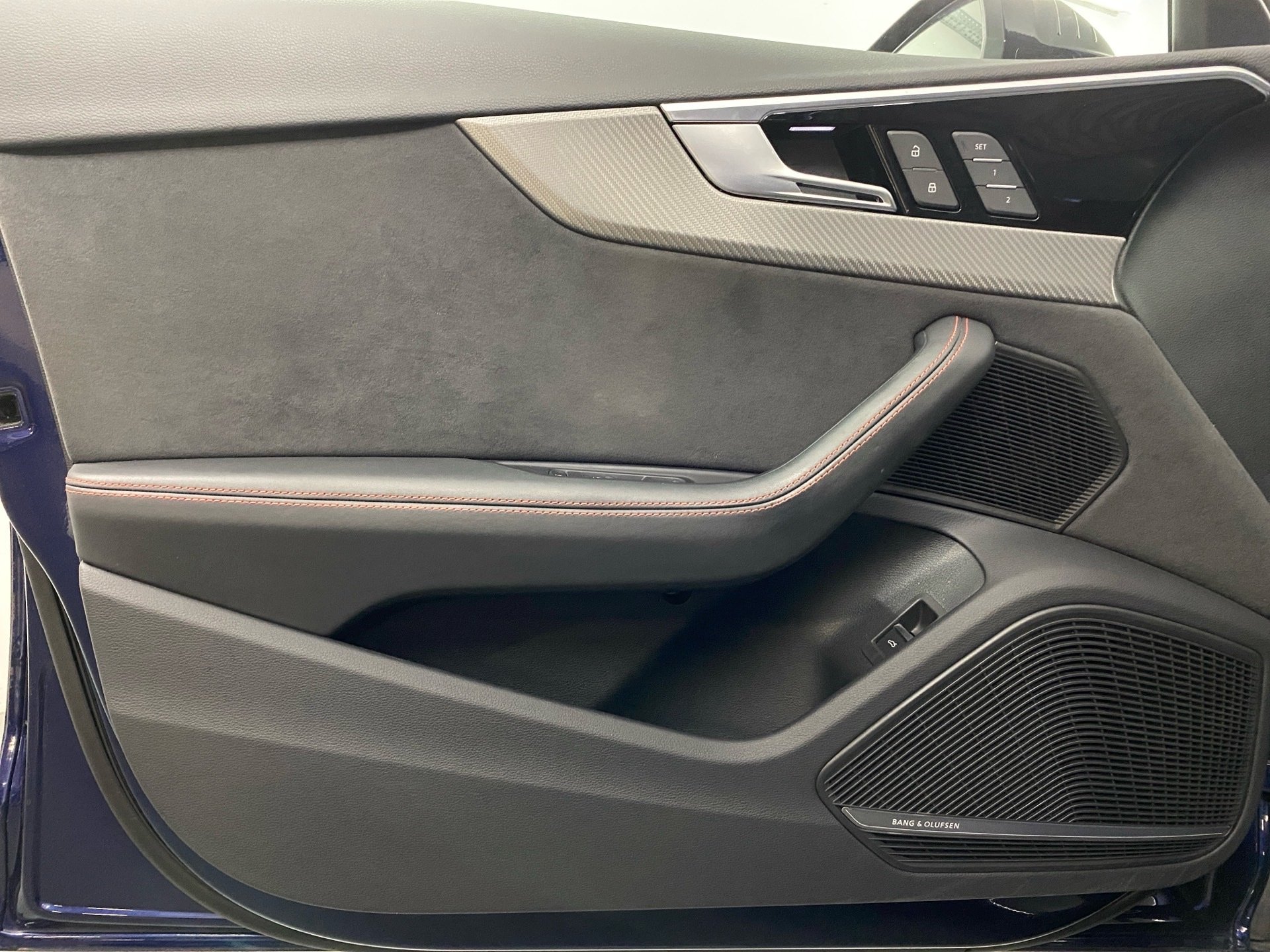 RS4 Avant 2.9 TFSI quattro RS-Sportabgasanlage Smartphone-Interface