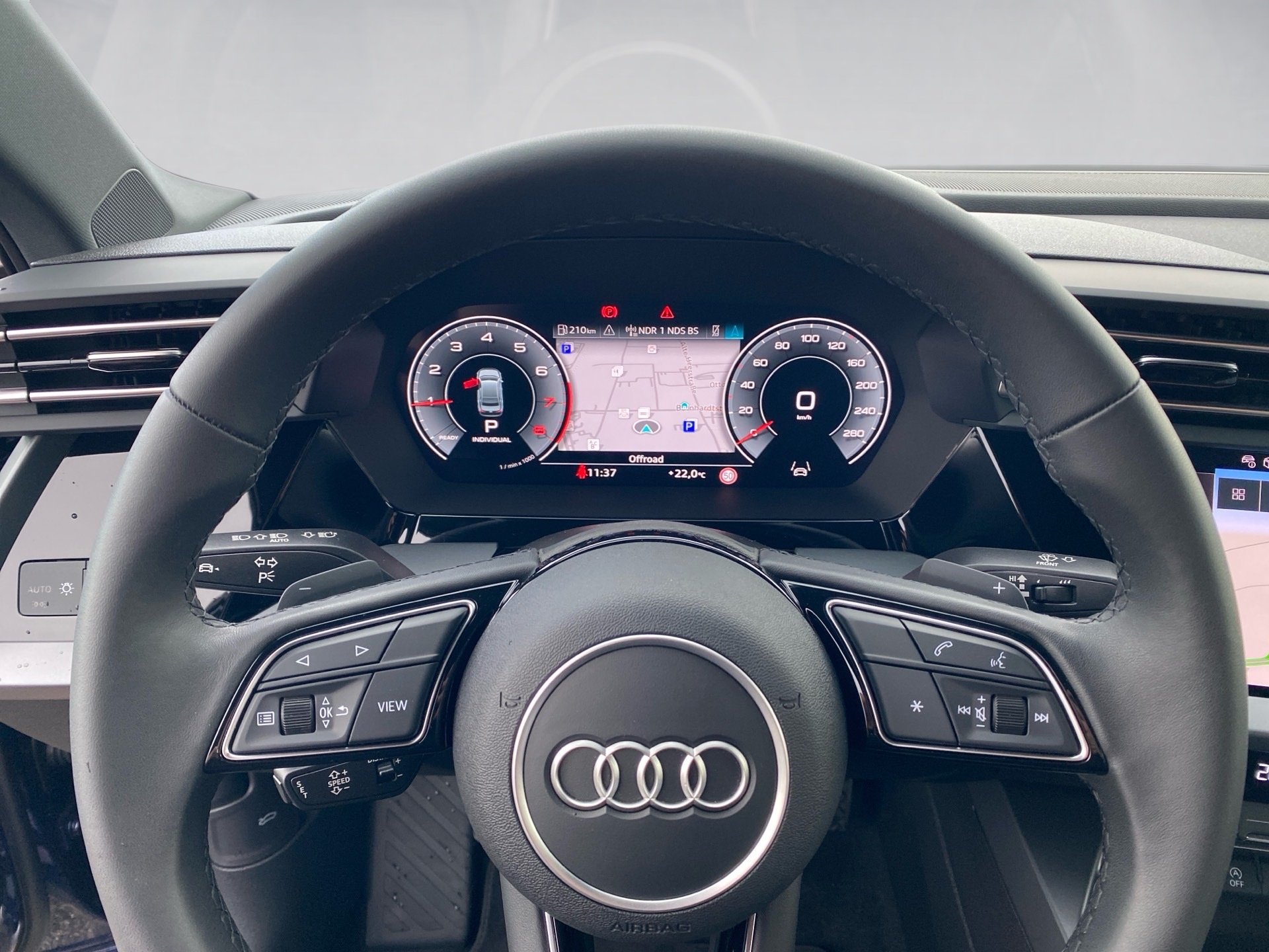 A3 Limousine 30 TFSI S line Sportsitze Anhängevorrichtung
