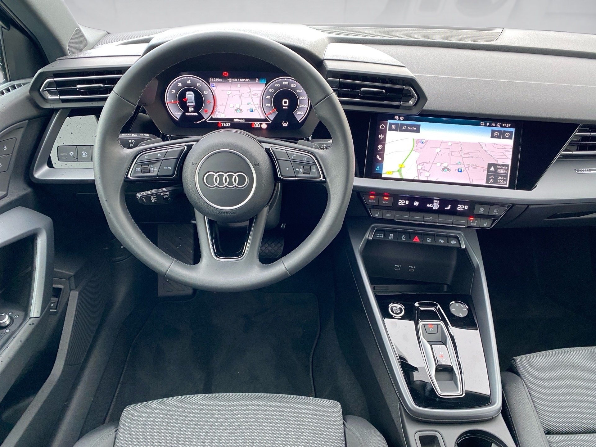 A3 Limousine 30 TFSI S line Sportsitze Anhängevorrichtung
