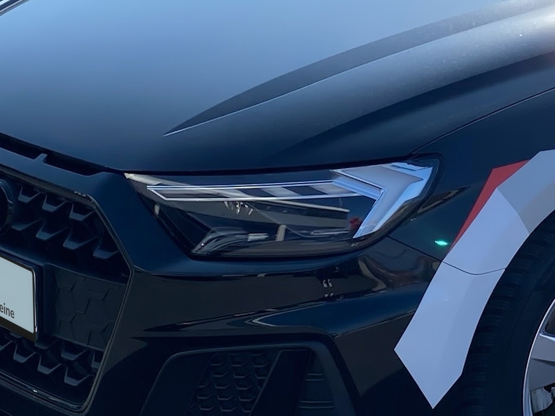 A1 Sportback 30 TFSI S line Sportsitze LED AUT