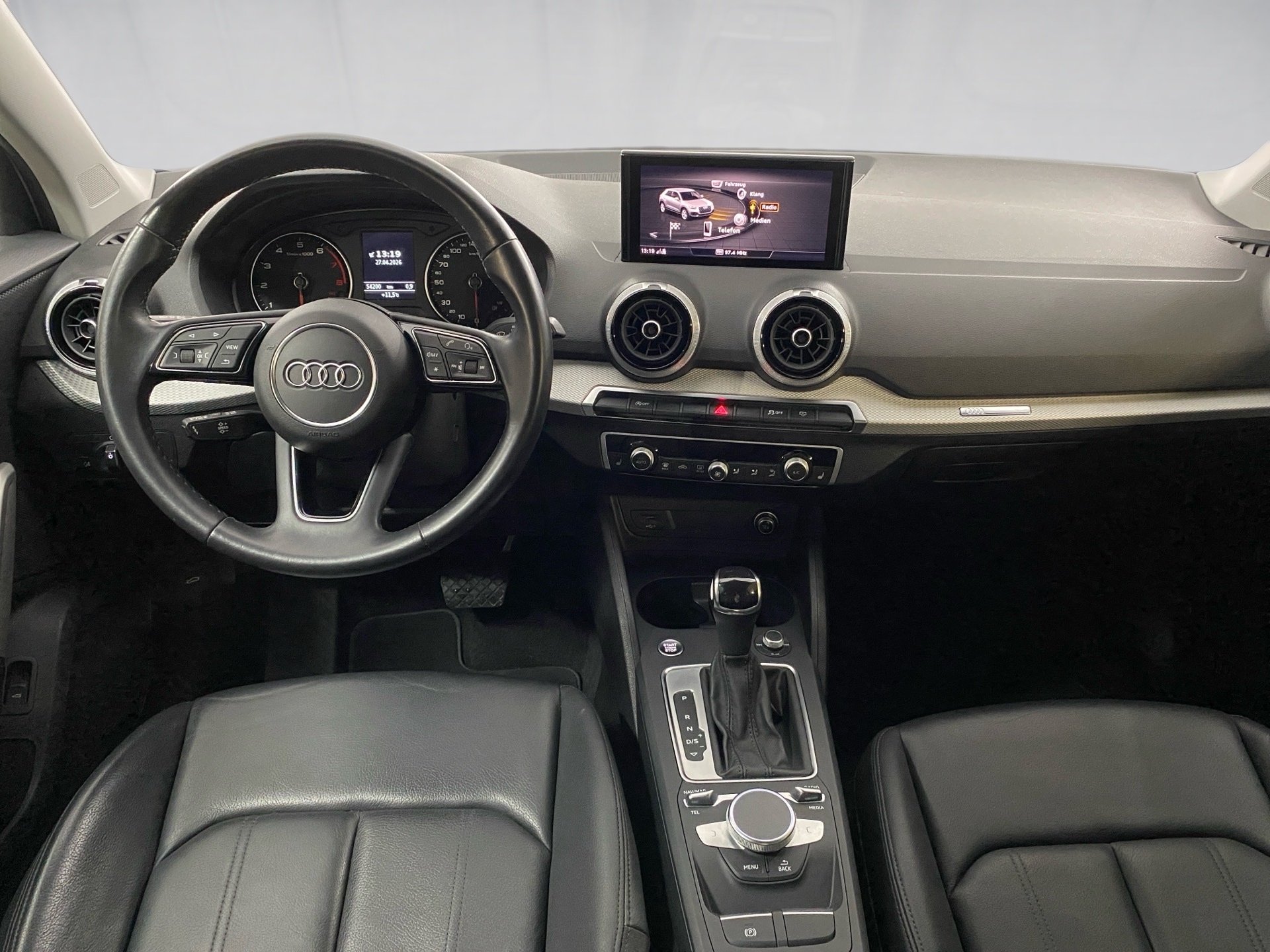 Q2 advanced 35 TFSI Navi Sportsitze AUT DynLicht