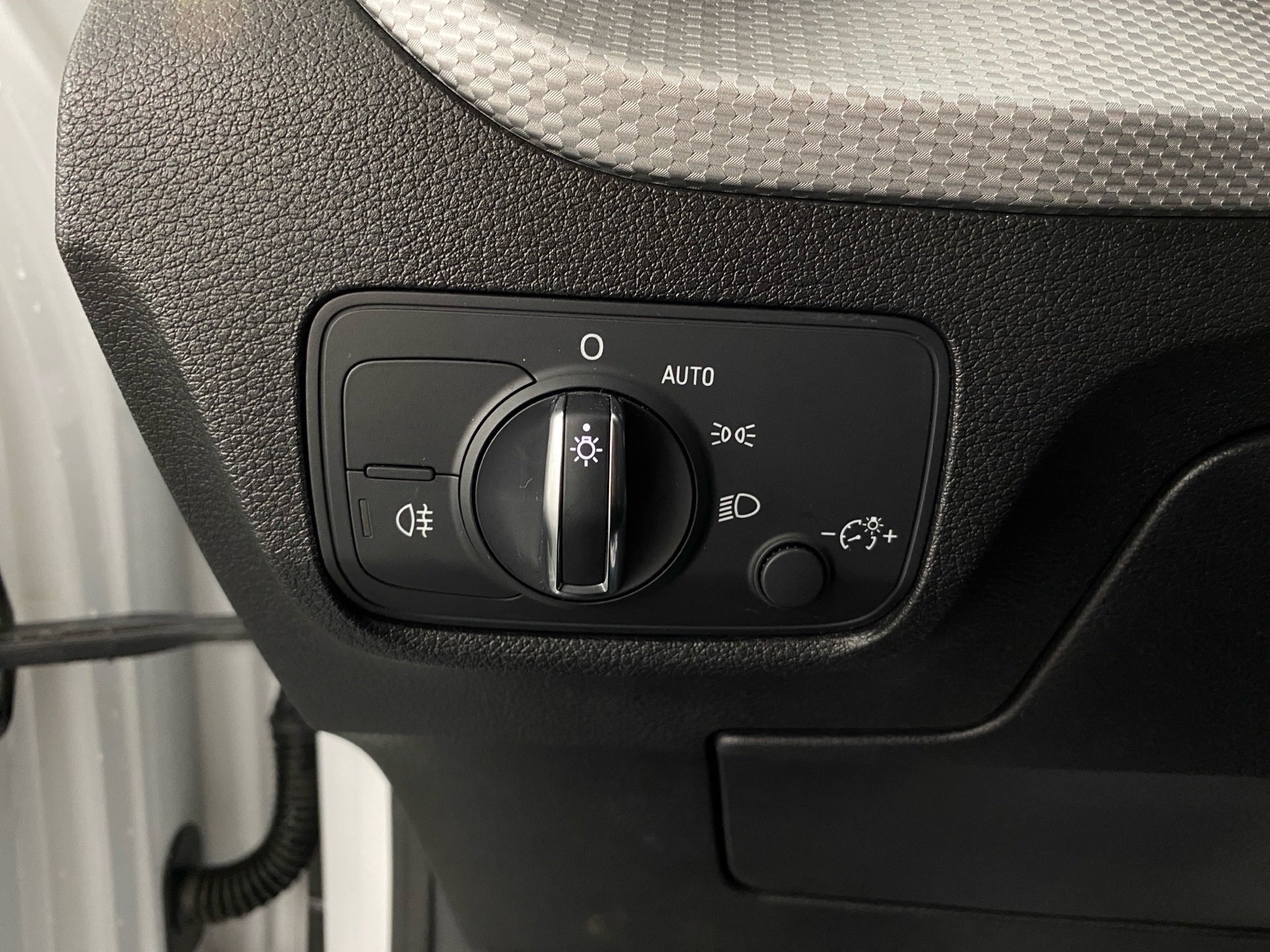 Q2 advanced 35 TFSI Navi Sportsitze AUT DynLicht