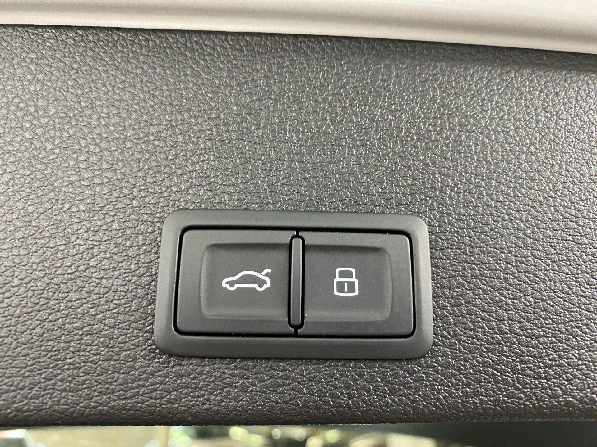 Q2 advanced 35 TFSI Navi Sportsitze AUT DynLicht