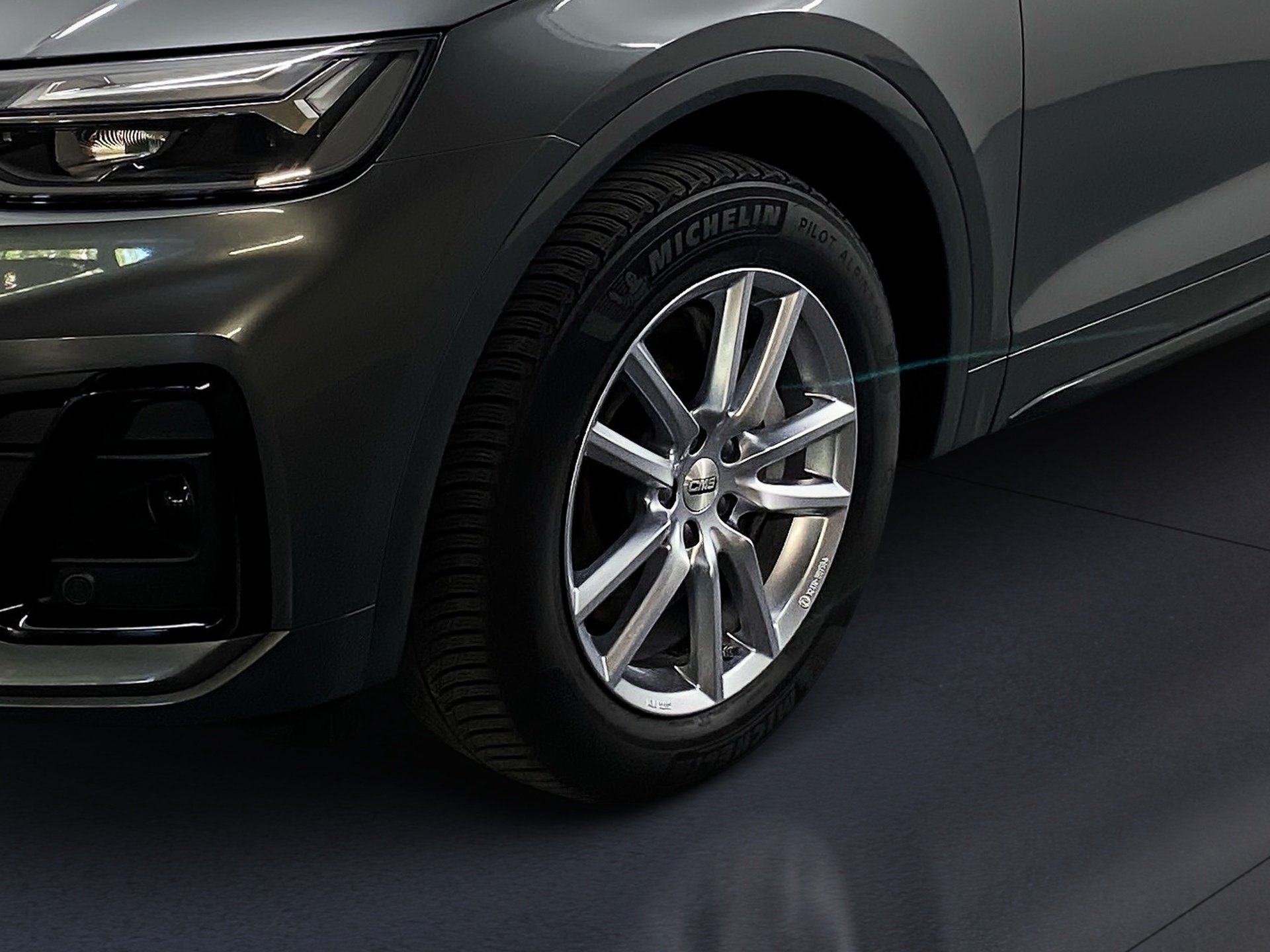 Q5 TFSI e S line S line 50 TFSI e quattro 220(299)  S tronic