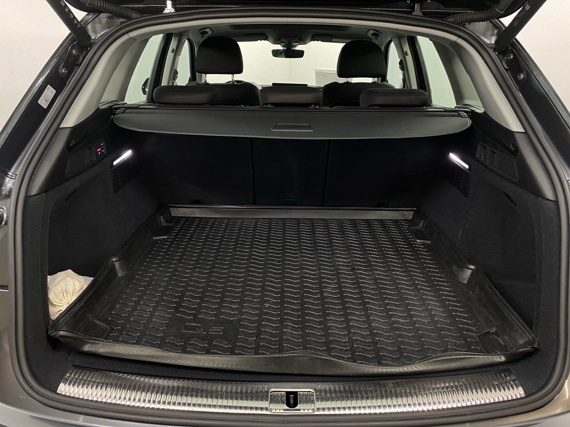 Q5 TFSI e S line S line 50 TFSI e quattro 220(299)  S tronic