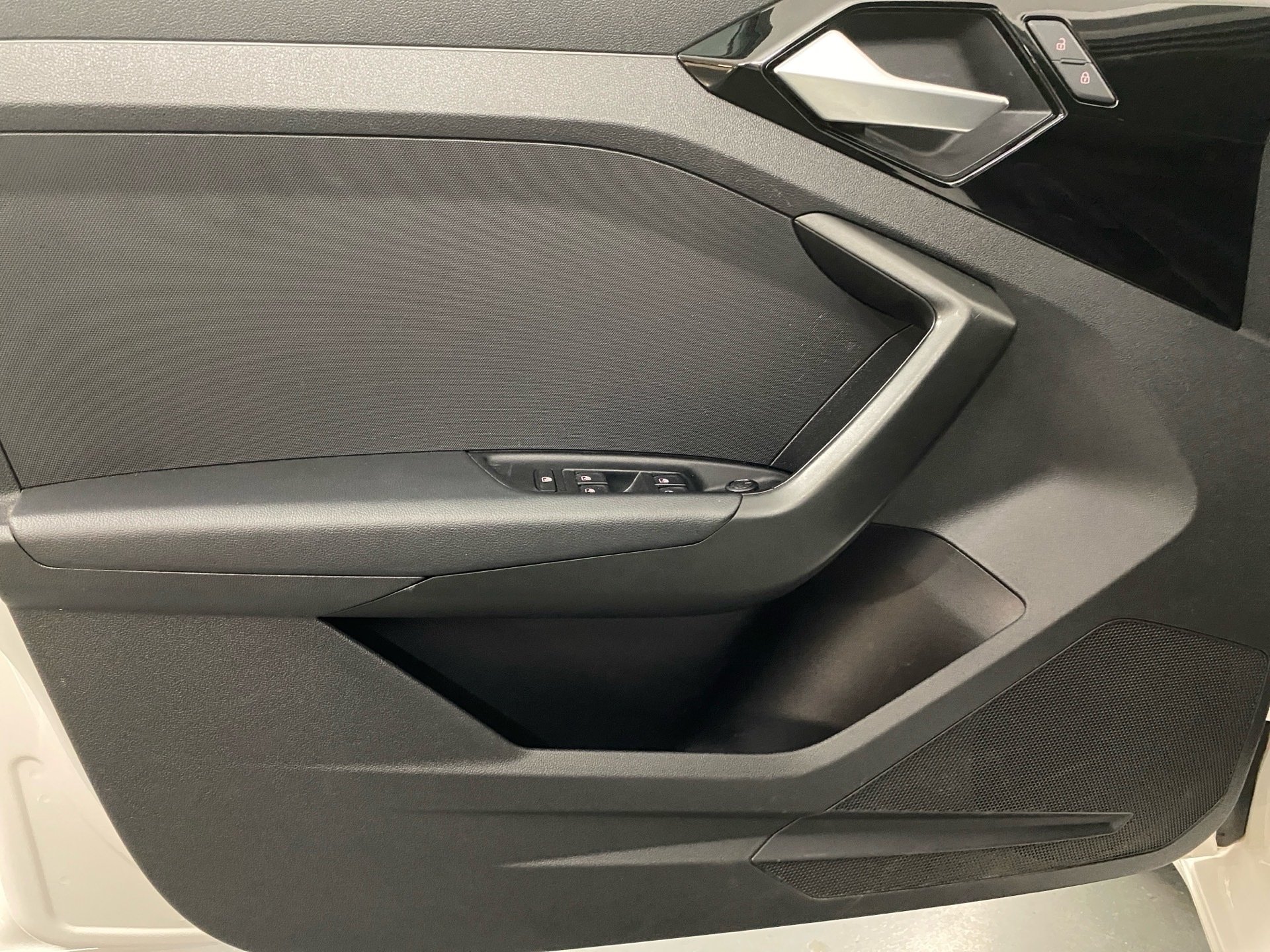 A1 Sportback 25 TFSI Einparkhilfe hinten LM PDC