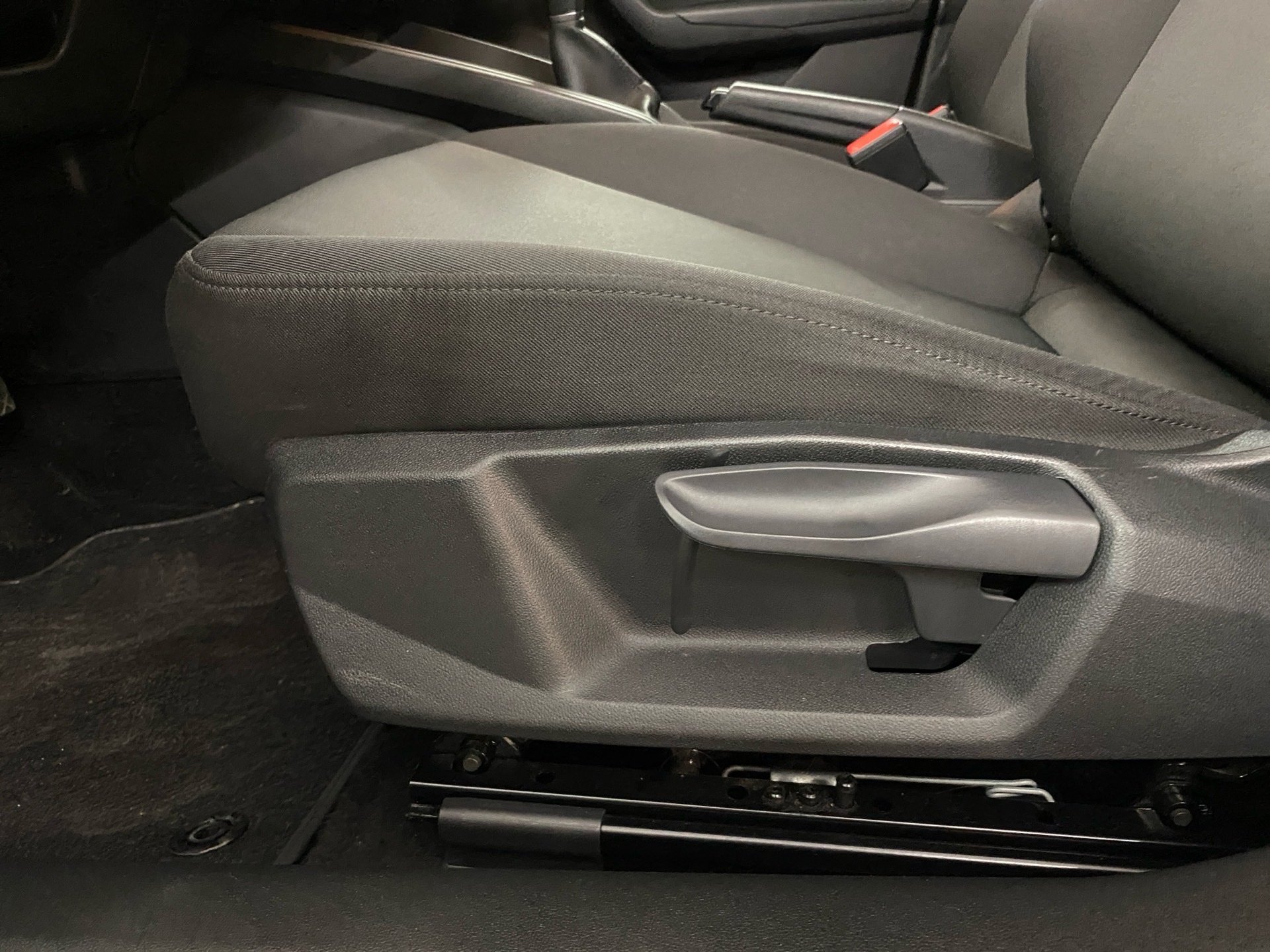 A1 Sportback 25 TFSI Einparkhilfe hinten LM PDC