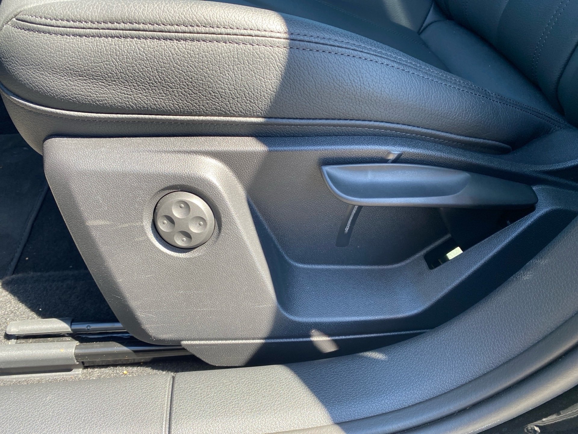 Q2 S line 35 TFSI S line Navi plus Rückfahrkamera
