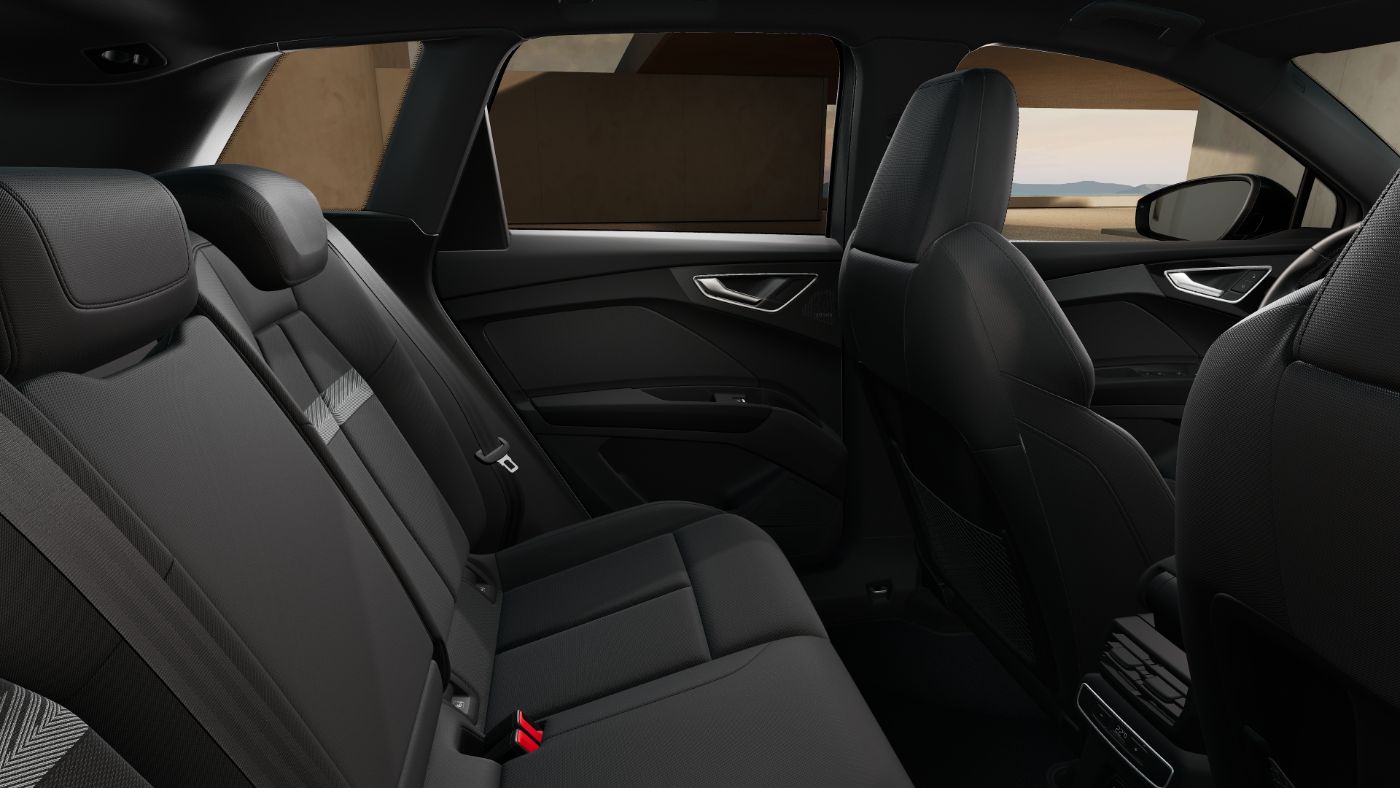 Q4 e-tron 55 e-tron quattro AHK S line Pano AHK