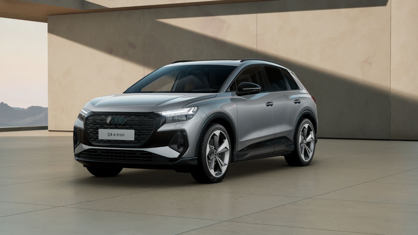 Q4 e-tron 55 e-tron quattro AHK S line Pano AHK
