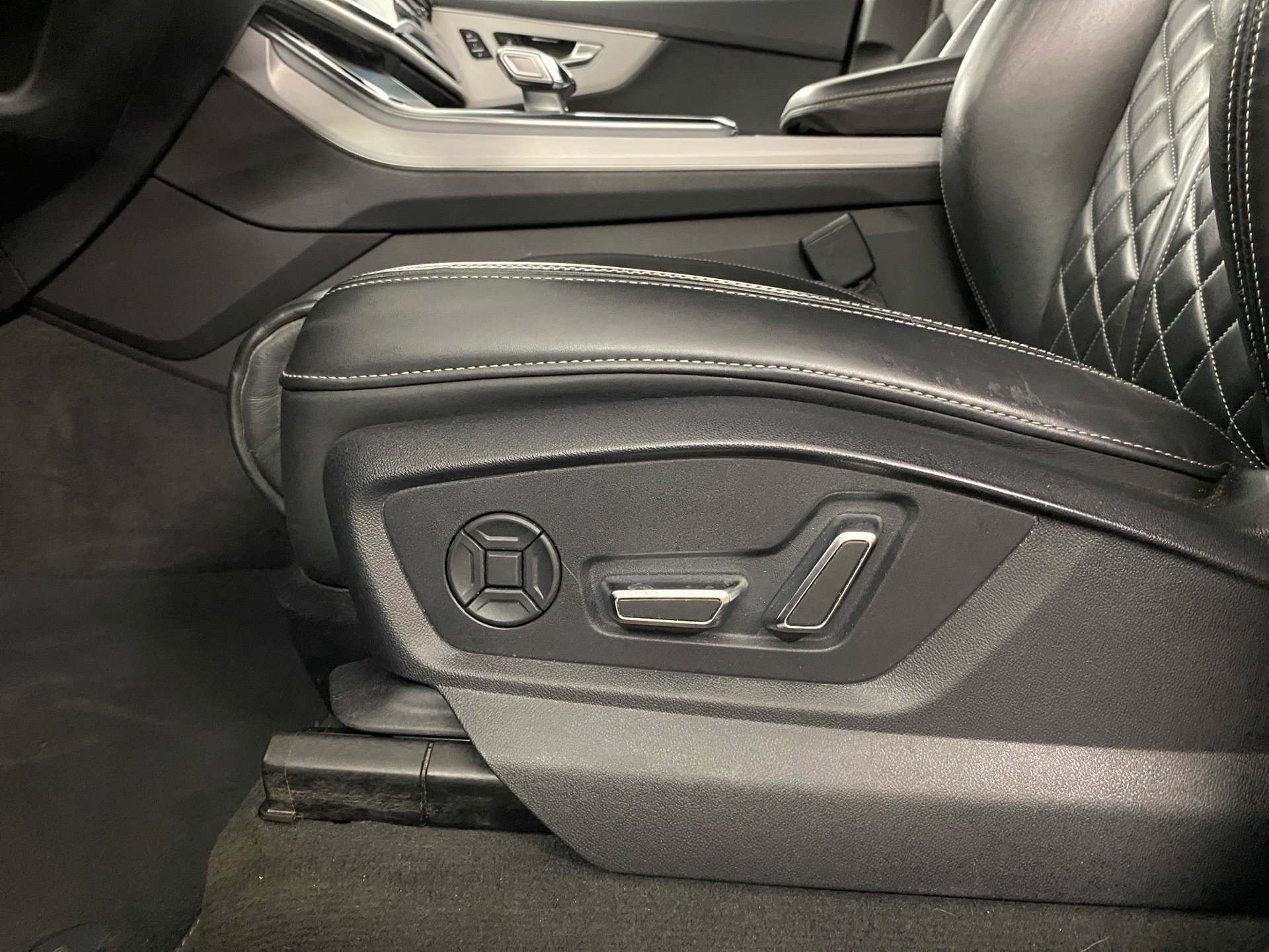 Q7 SUV 45 TDI quattro S line AHK Luftferderung