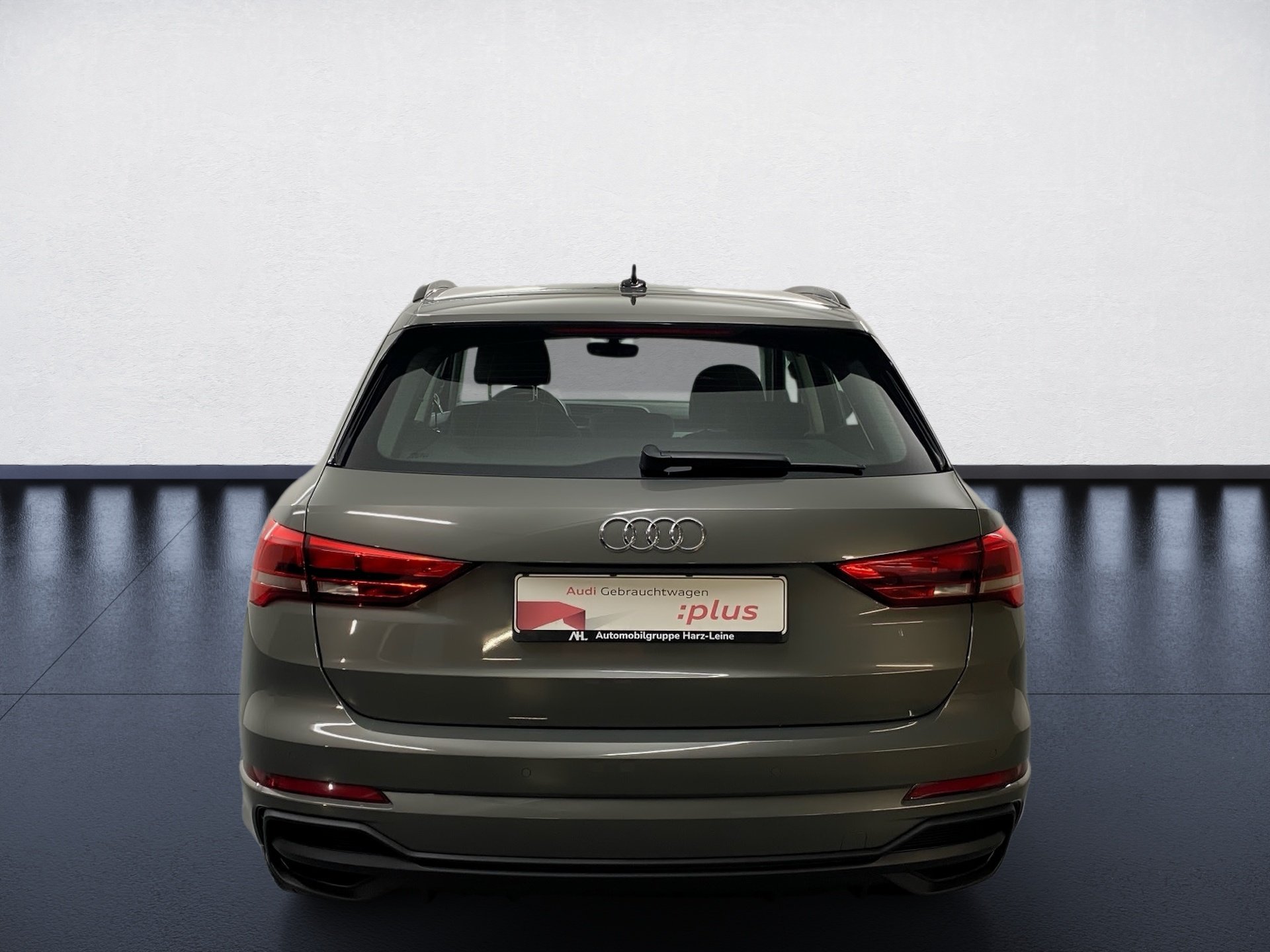 Q3 35 TFSI AHK S line 2xKlima AHK Akustikglas LM
