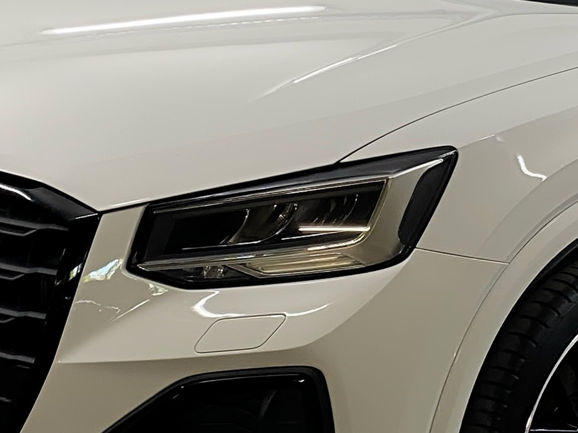 Q2 35 TFSI S line Navi LED LM Navi PDC SHZ
