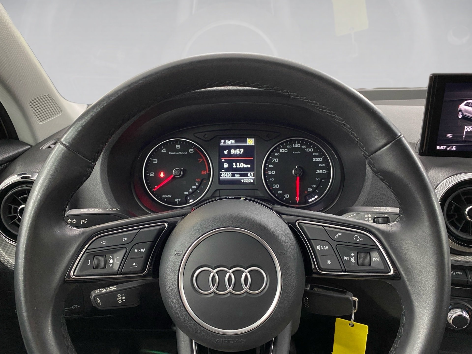 Q2 35 TFSI S line Navi LED LM Navi PDC SHZ