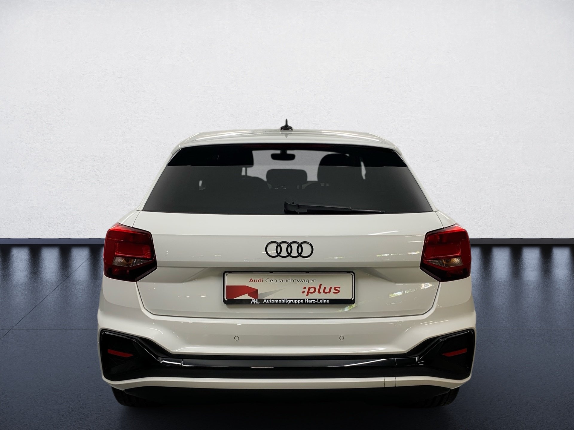 Q2 35 TFSI S line Navi LED LM Navi PDC SHZ