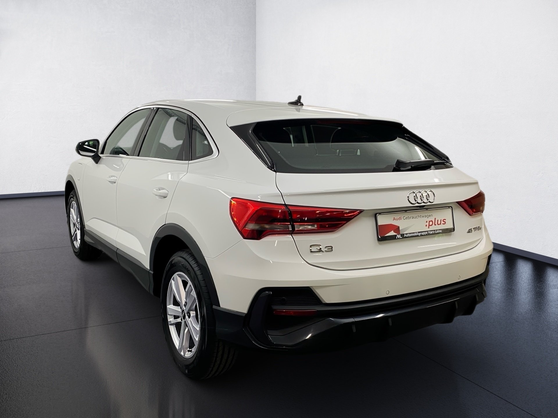 Q3 Sportback 45 TFSI e AHK Rückfahrkamera AHK LM