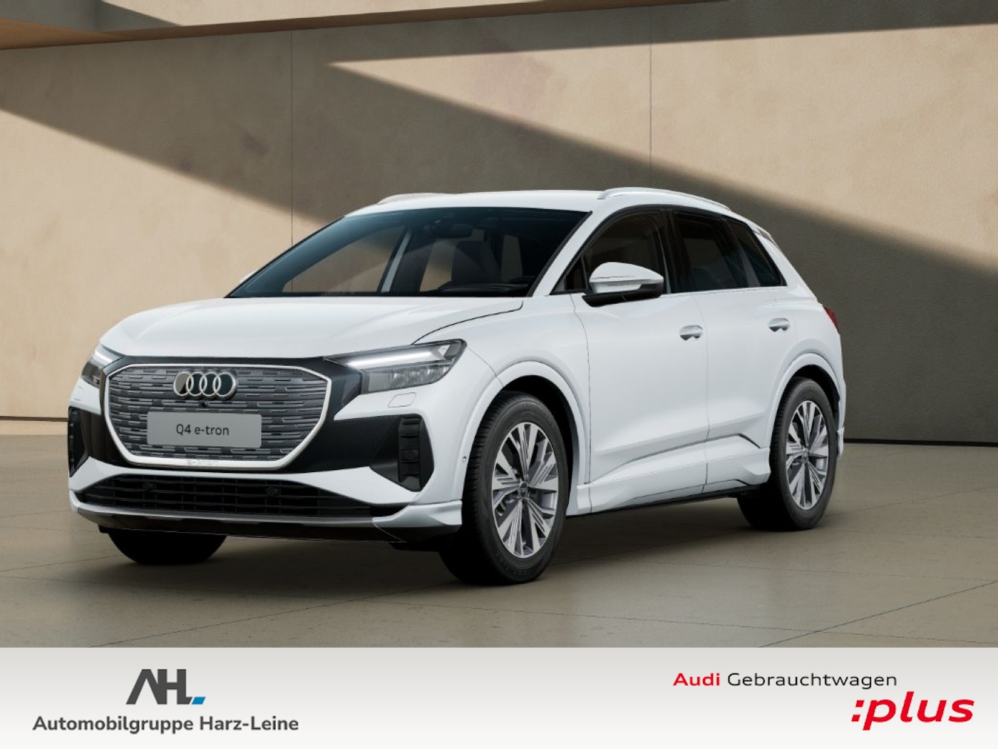 Q4 e-tron 55 e-tron quattro 250 kW Navi plus HuD R&uuml;ckf...