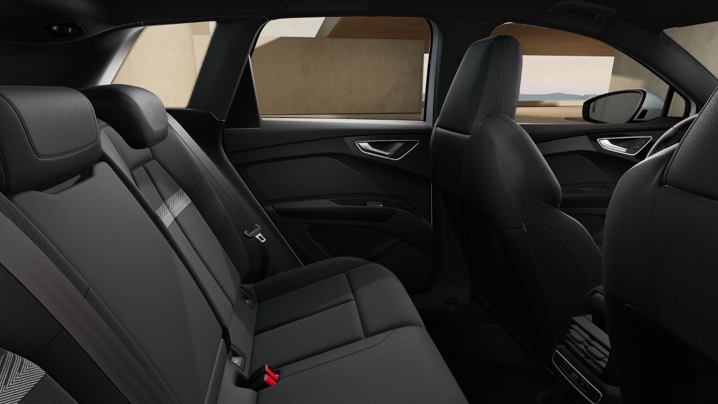 Q4 e-tron 55 e-tron quattro 250 kW Navi plus HuD Rückfahrkamera