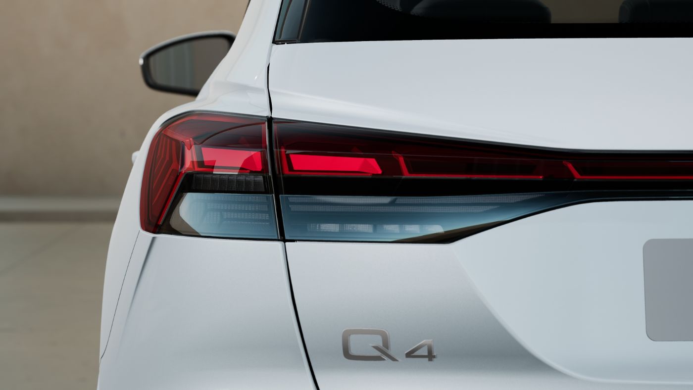 Q4 e-tron 55 e-tron quattro 250 kW Navi plus HuD Rückfahrkamera