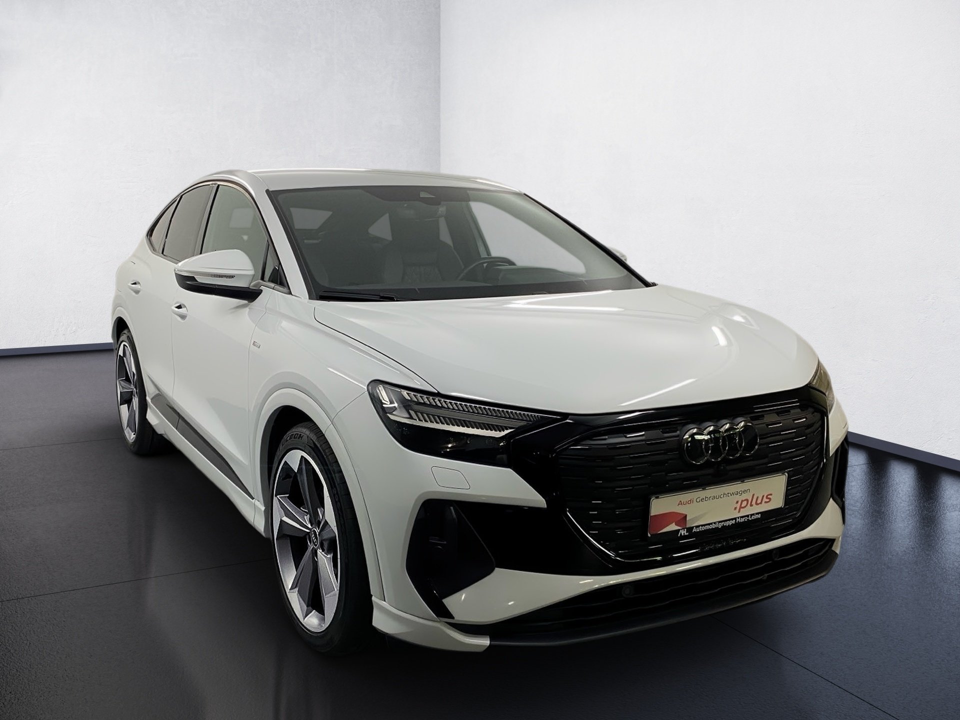 Q4 Sportback e-tron 35 e-tron 125 kW 2x S line Matrix-LED