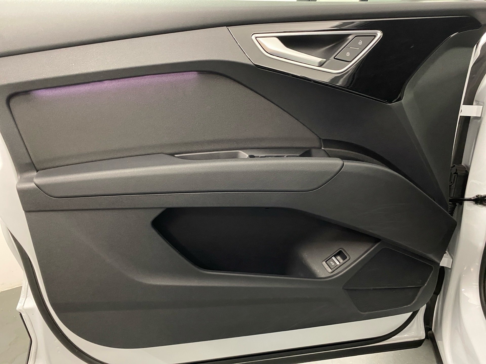 Q4 Sportback e-tron 40 e-tron 150 kW Navi+ Komfortschlüssel Standklima