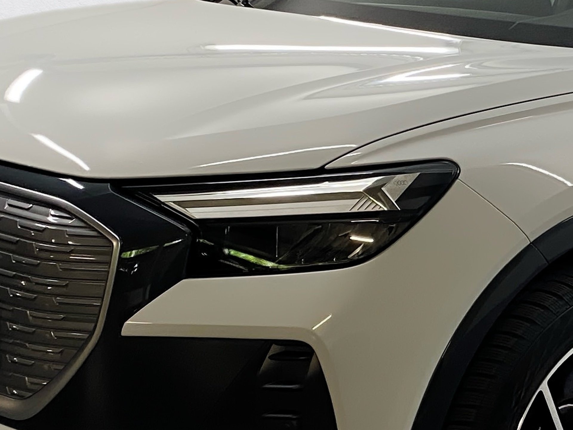 Q4 Sportback e-tron 40 e-tron 150 kW Navi+ Komfortschlüssel Standklima
